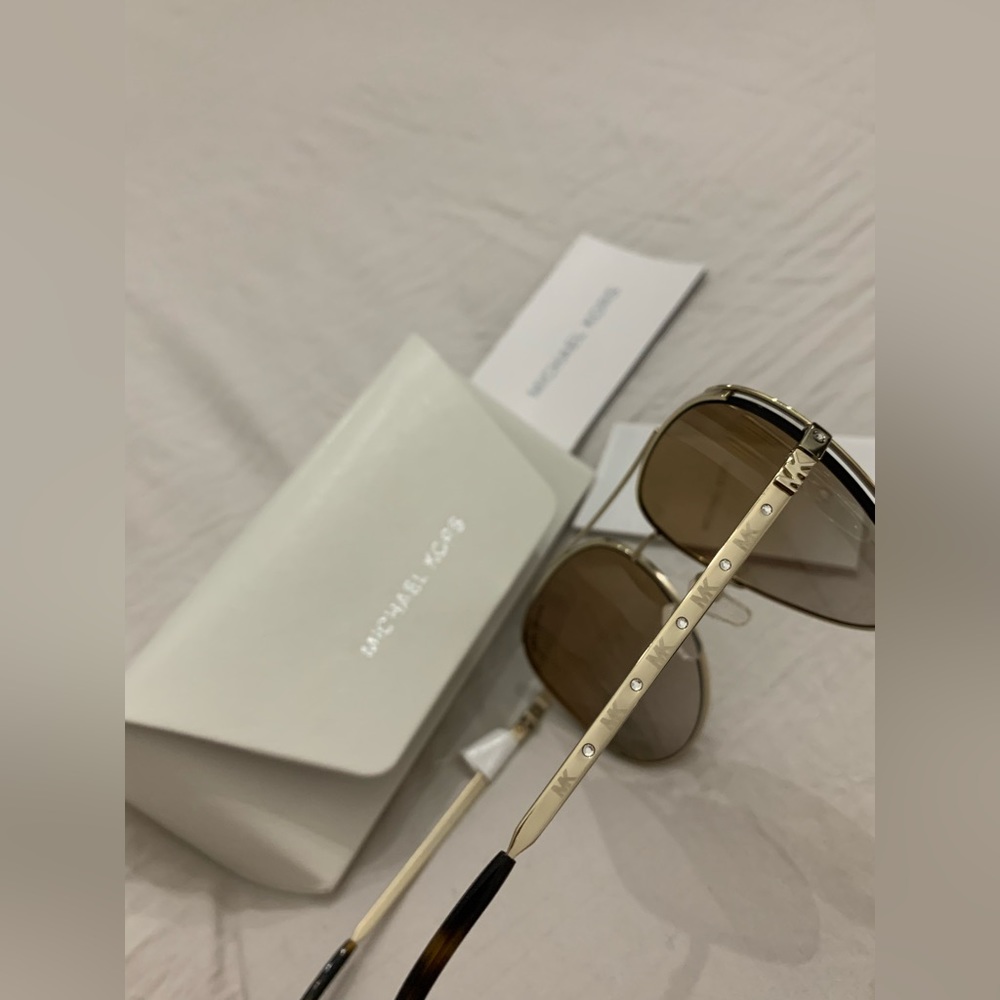 New Michael Kors aviator sunglasses gold mirror - Picture 8 of 14